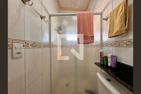 Casa à venda com 270m², 3 quartos e 2 vagasBanheiro suíte 2