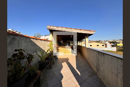 Casa à venda com 270m², 3 quartos e 2 vagasVaranda gourmet