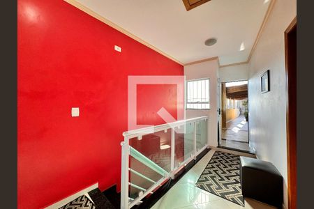 Casa à venda com 270m², 3 quartos e 2 vagasCorredor