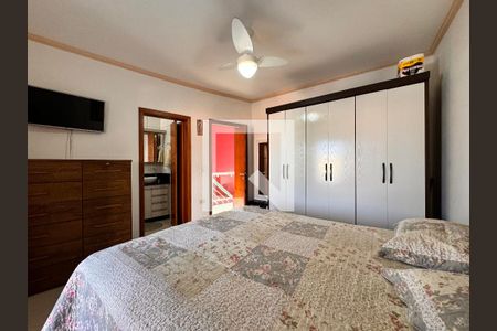 Casa à venda com 270m², 3 quartos e 2 vagasSuite 2