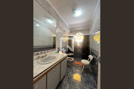 Casa à venda com 288m², 4 quartos e 2 vagasBanheiro Corredor