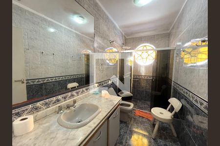 Casa à venda com 288m², 4 quartos e 2 vagasBanheiro Corredor