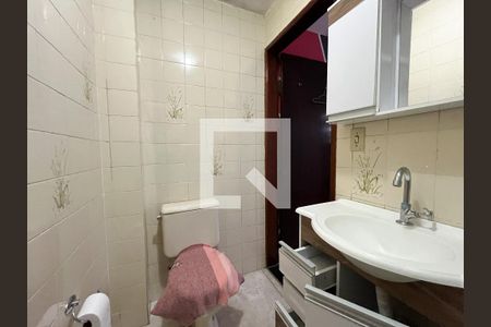 Casa à venda com 288m², 4 quartos e 2 vagasBanheiro de serviço