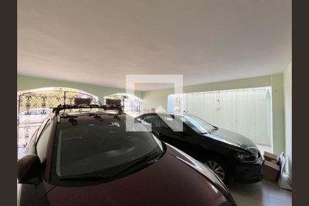 Casa à venda com 288m², 4 quartos e 2 vagasGaragem