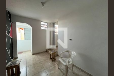 Casa à venda com 288m², 4 quartos e 2 vagasQuarto de Serviço