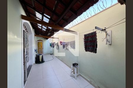 Casa à venda com 288m², 4 quartos e 2 vagasÁrea externa