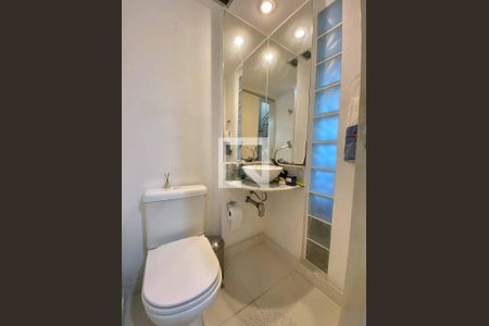 Lavabo de apartamento à venda com 2 quartos, 120m² em Botafogo, Rio de Janeiro