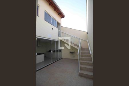 Casa de condomínio para alugar com 99m², 3 quartos e 2 vagasÁrea externa