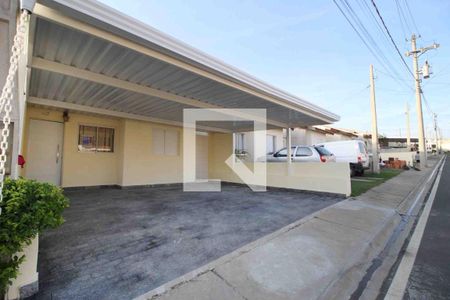 Casa de condomínio para alugar com 99m², 3 quartos e 2 vagasFachada da Casa