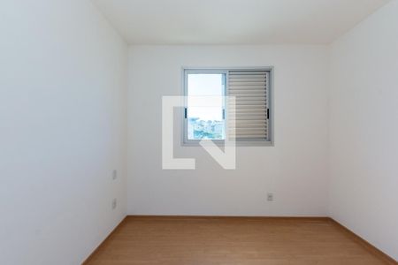 Apartamento à venda com 70m², 3 quartos e 2 vagasQuarto 3