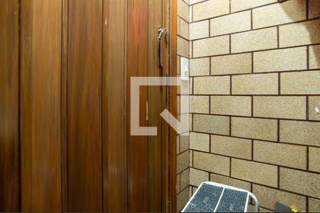 Casa de condomínio à venda com 90m², 3 quartos e 2 vagas Casa de condomínio à venda com 90m², 3 quartos e 2 vagasBanheiro da área de Serviço