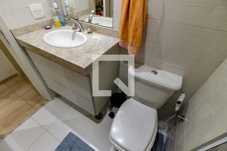 Apartamento à venda com 106m², 3 quartos e 2 vagas Apartamento à venda com 106m², 3 quartos e 2 vagasBanheiro Corredor