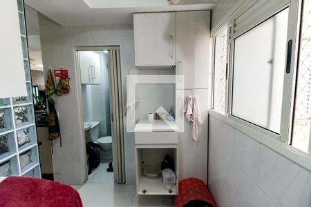 Apartamento à venda com 106m², 3 quartos e 2 vagas Apartamento à venda com 106m², 3 quartos e 2 vagasDetalhe da area de serviço