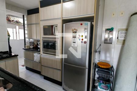 Apartamento à venda com 106m², 3 quartos e 2 vagas Apartamento à venda com 106m², 3 quartos e 2 vagasCozinha - Armários
