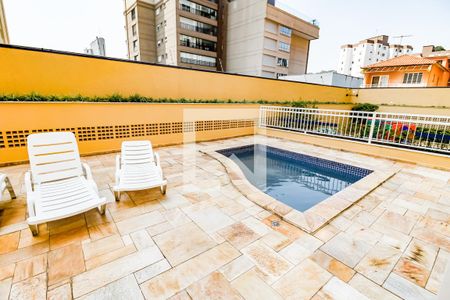 Apartamento à venda com 106m², 3 quartos e 2 vagas Apartamento à venda com 106m², 3 quartos e 2 vagasÁrea comum - Piscina