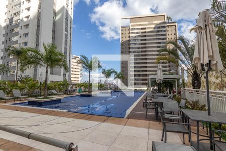 Apartamento à venda com 64m², 2 quartos e 2 vagasÁrea comum - Piscina