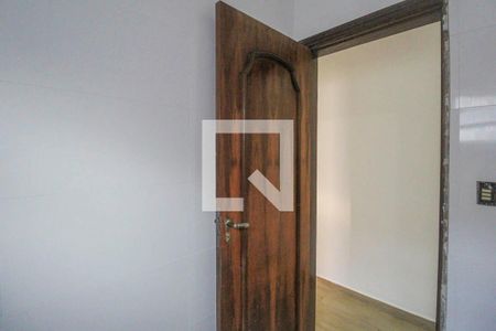 Casa à venda com 175m², 4 quartos e 2 vagasBanheiro