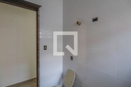 Casa à venda com 175m², 4 quartos e 2 vagasBanheiro