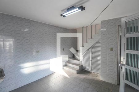 Casa à venda com 175m², 4 quartos e 2 vagasÁrea de serviço 