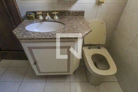 Casa à venda com 175m², 4 quartos e 2 vagasBanheiro