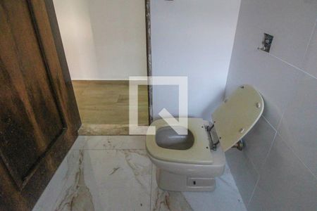 Casa à venda com 175m², 4 quartos e 2 vagasBanheiro