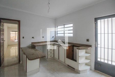 Casa à venda com 175m², 4 quartos e 2 vagasCozinha 