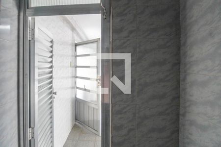 Casa à venda com 175m², 4 quartos e 2 vagasBanheiro