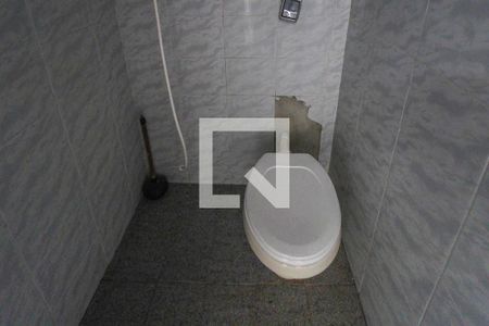 Casa à venda com 175m², 4 quartos e 2 vagasBanheiro