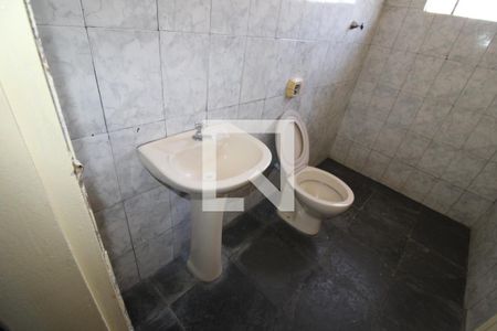 Banheiro de casa para alugar com 3 quartos, 60m² em Jardim Boa Vista (zona Oeste), São Paulo