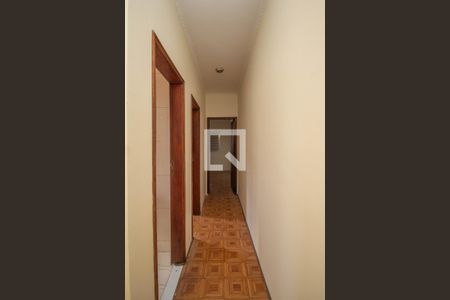 Casa para alugar com 180m², 3 quartos e 5 vagas Casa para alugar com 180m², 3 quartos e 5 vagasCorredor