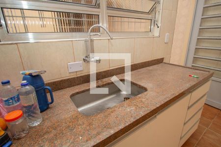 Casa para alugar com 180m², 3 quartos e 5 vagas Casa para alugar com 180m², 3 quartos e 5 vagasCozinha - Torneira