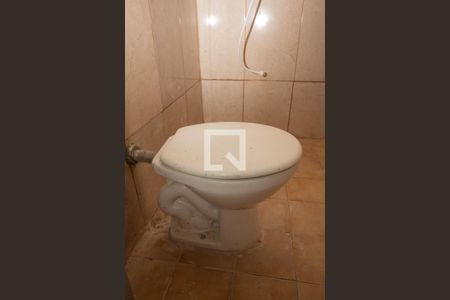 Casa para alugar com 180m², 3 quartos e 5 vagas Casa para alugar com 180m², 3 quartos e 5 vagasBanheiro de Serviço