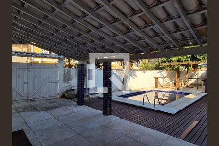 Casa de condomínio à venda com 265m², 3 quartos e 1 vagaÁrea externa