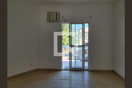 Casa de condomínio à venda com 265m², 3 quartos e 1 vagaQuarto