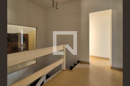 Casa de condomínio à venda com 265m², 3 quartos e 1 vagaCorredor