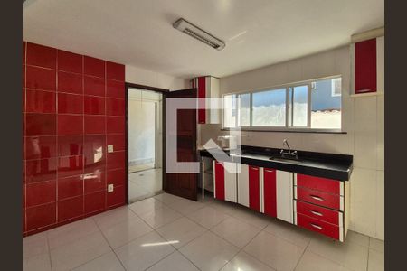 Casa de condomínio à venda com 265m², 3 quartos e 1 vagaCozinha