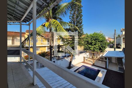 Casa de condomínio à venda com 265m², 3 quartos e 1 vagaSacada