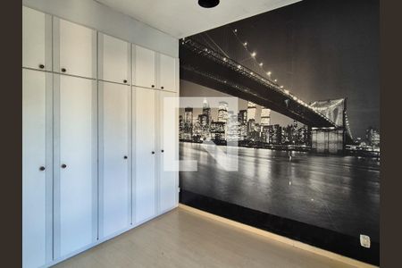 Casa de condomínio à venda com 265m², 3 quartos e 1 vagaQuarto