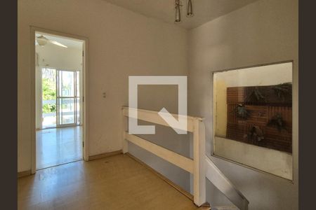 Casa de condomínio à venda com 265m², 3 quartos e 1 vagaCorredor 