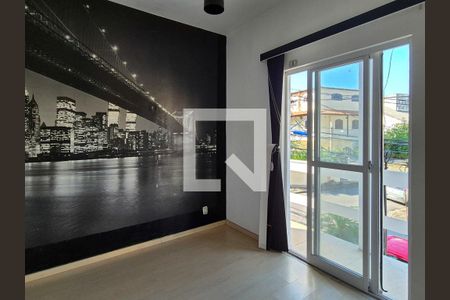 Casa de condomínio à venda com 265m², 3 quartos e 1 vagaQuarto