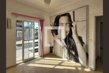 Casa de condomínio à venda com 265m², 3 quartos e 1 vagaQuarto