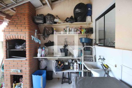 Casa para alugar com 71m², 2 quartos e 2 vagasÁrea de Serviço