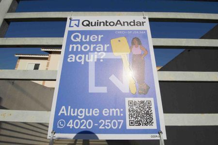 Casa para alugar com 71m², 2 quartos e 2 vagasFachada