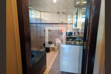 Casa à venda com 408m², 6 quartos e 4 vagasBanheiro Quarto 3