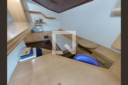Casa à venda com 408m², 6 quartos e 4 vagasQuarto 4