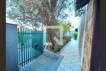 Casa à venda com 408m², 6 quartos e 4 vagasEntrada Casa