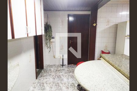 Casa à venda com 408m², 6 quartos e 4 vagasCozinha