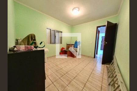 Casa à venda com 408m², 6 quartos e 4 vagasQuarto Externo