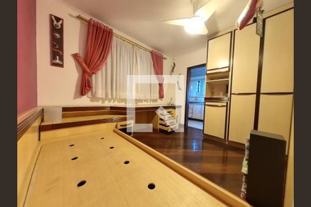 Casa à venda com 408m², 6 quartos e 4 vagasQuarto 1