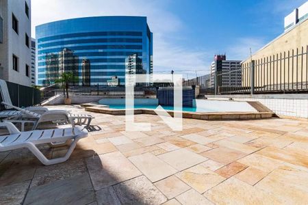 Apartamento à venda com 77m², 3 quartos e 1 vagaÁrea comum - Piscina